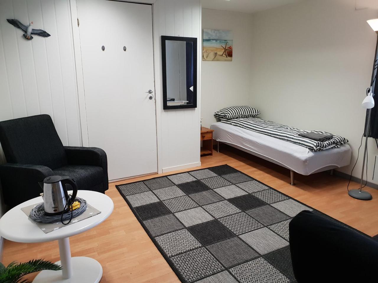 Wilhelmsen Romutleie Motel วอร์โด ภายนอก รูปภาพ